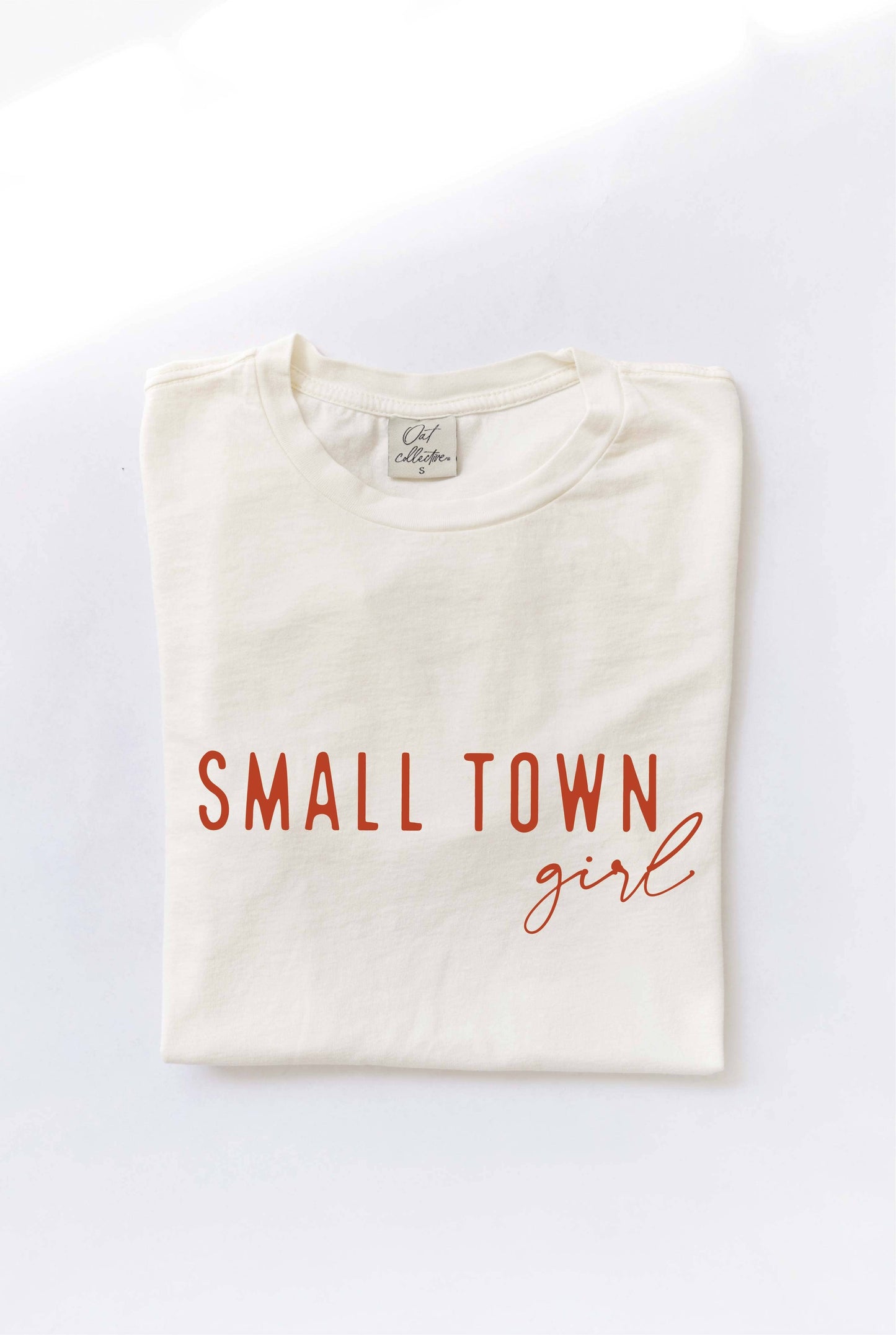 SMALL TOWN GIRL Mineral Washed Graphic Top