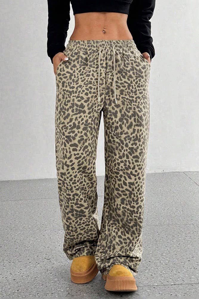 Viral trendy versatile High rise Leopard pants
