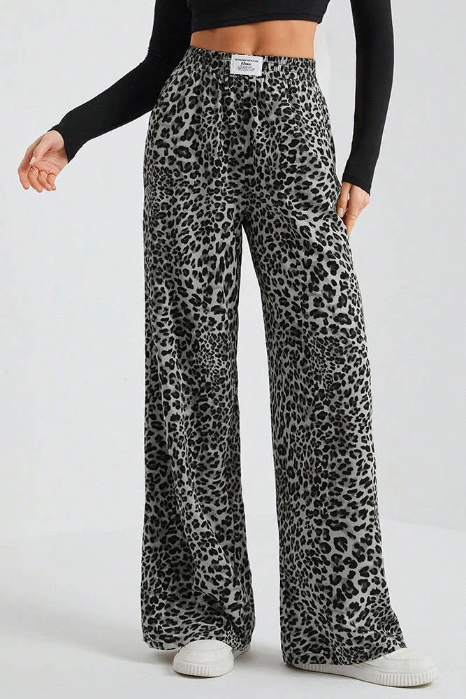 Viral trendy versatile High rise Leopard pants