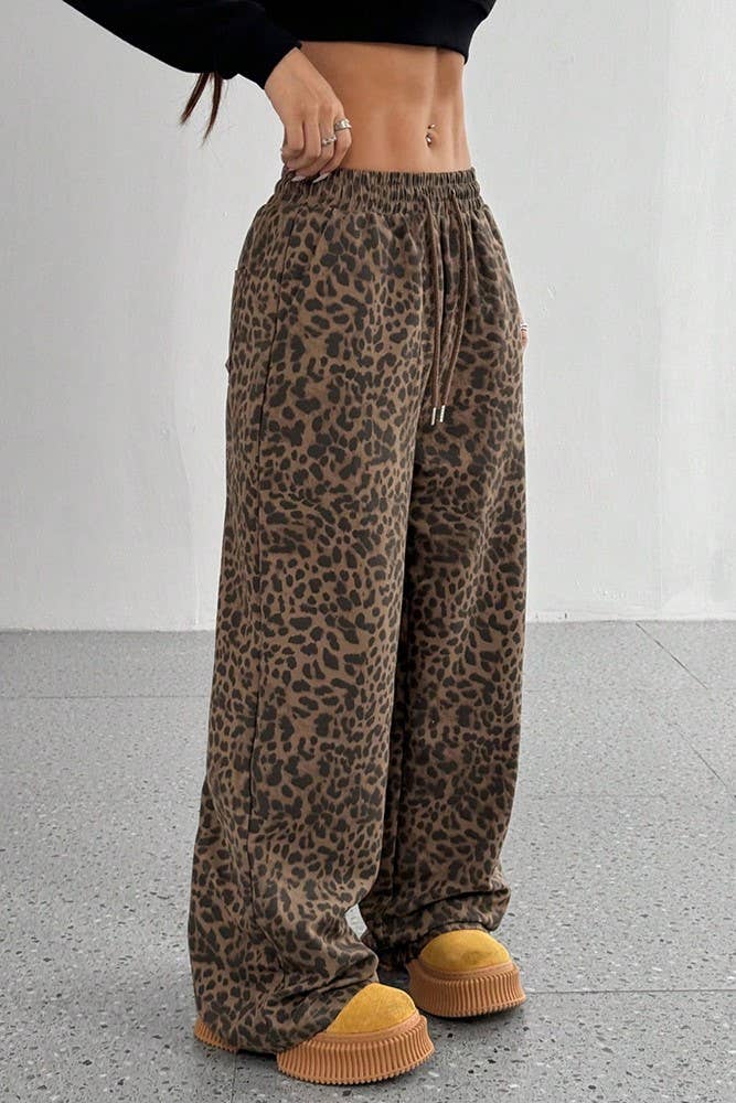Viral trendy versatile High rise Leopard pants