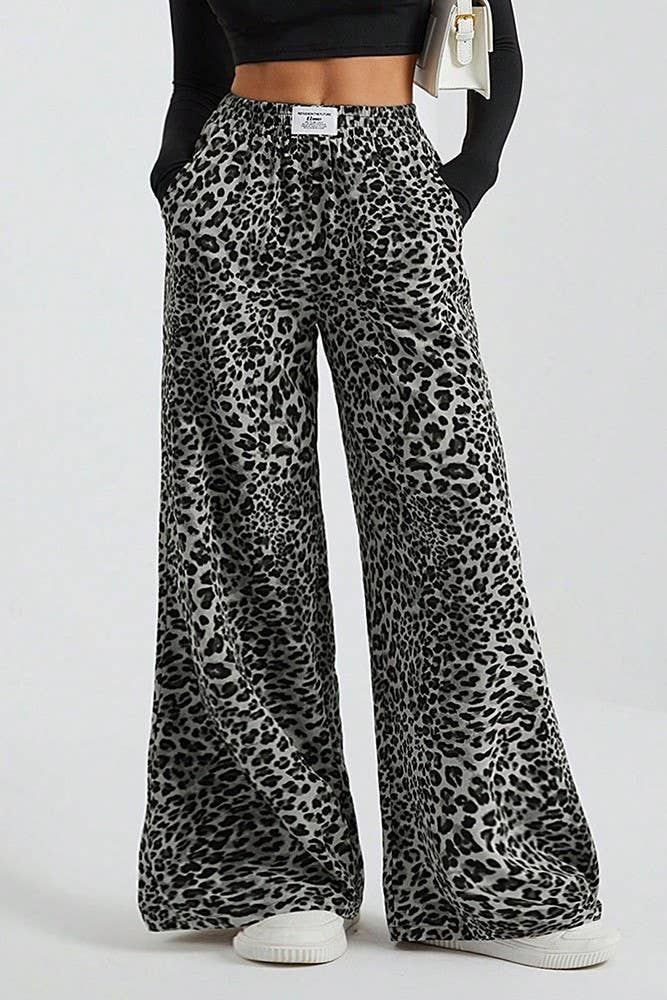 Viral trendy versatile High rise Leopard pants