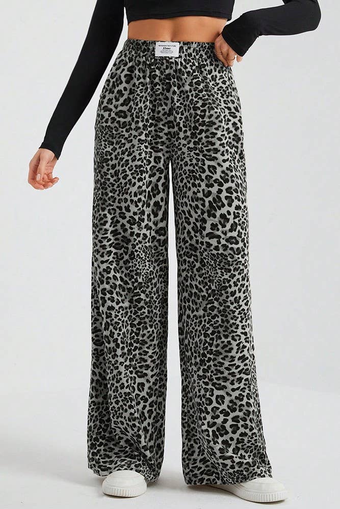Viral trendy versatile High rise Leopard pants