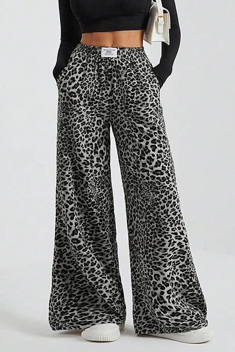 Viral trendy versatile High rise Leopard pants